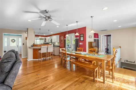 183 Greenlea Circle Taylorsville NC 28681