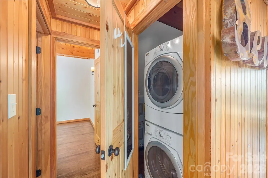 121 Mountainview Road Asheville NC 28806