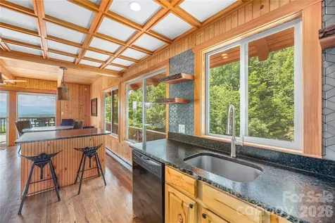 121 Mountainview Road Asheville NC 28806