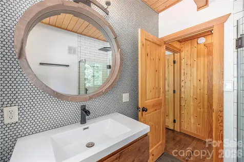 121 Mountainview Road Asheville NC 28806