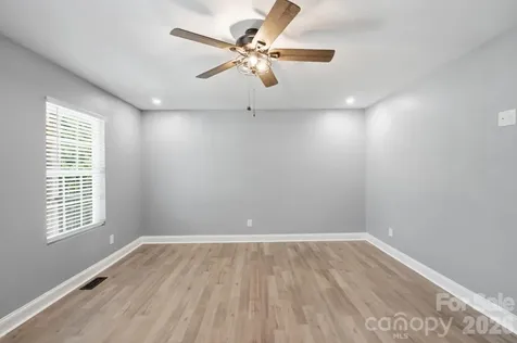 1001 Noles Drive Mount Holly NC 28120