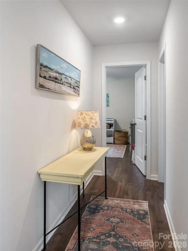 596 Country Oak Drive Asheville NC 28804
