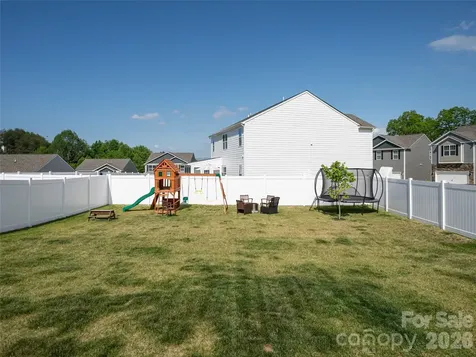 596 Country Oak Drive Asheville NC 28804