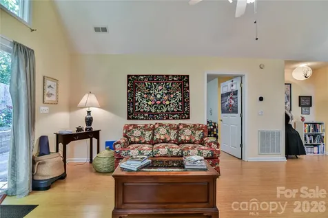 13 Silver Place Black Mountain NC 28711