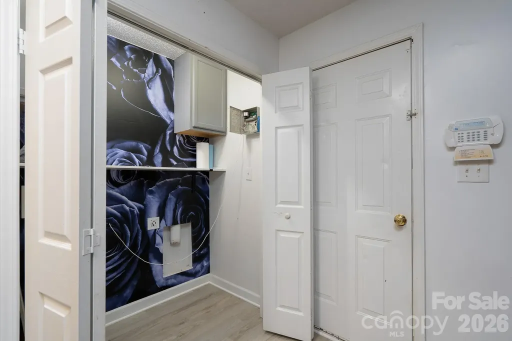 511 Lightspun Lane Charlotte NC 28216