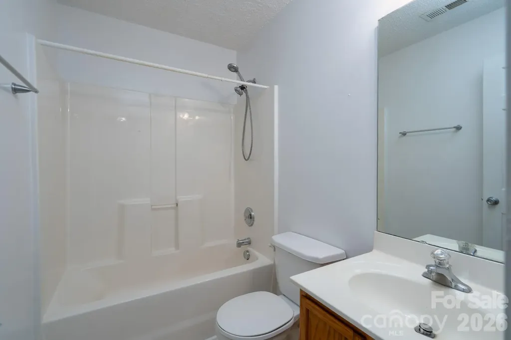 511 Lightspun Lane Charlotte NC 28216