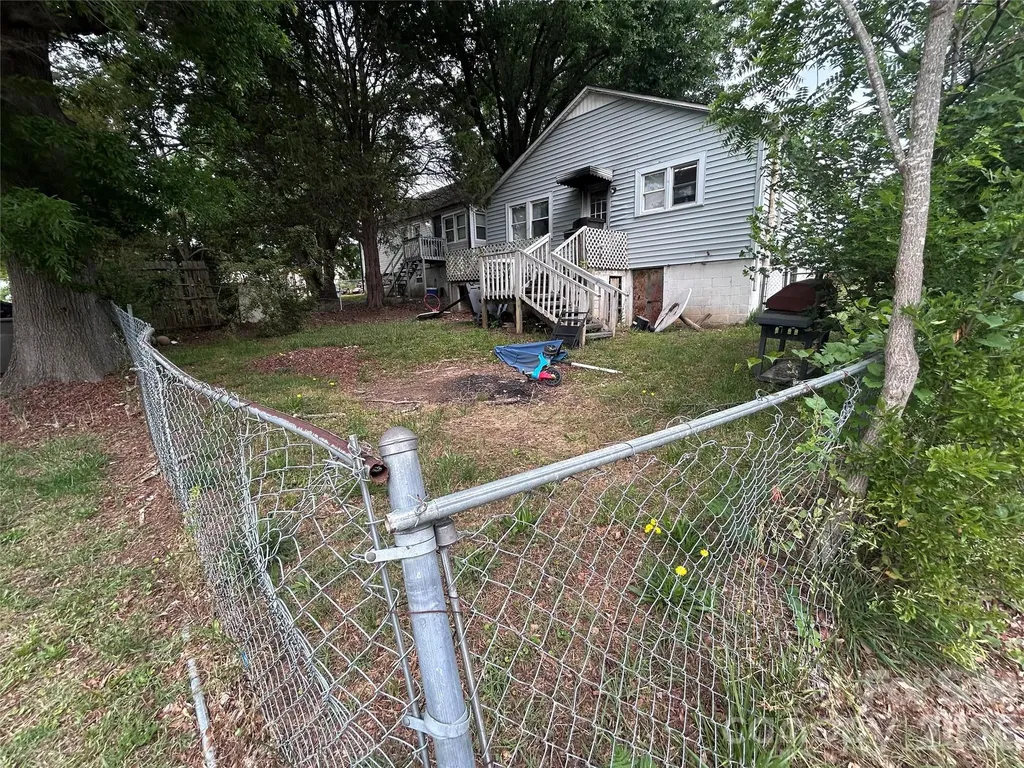 317 S Yates Street Gastonia NC 28052