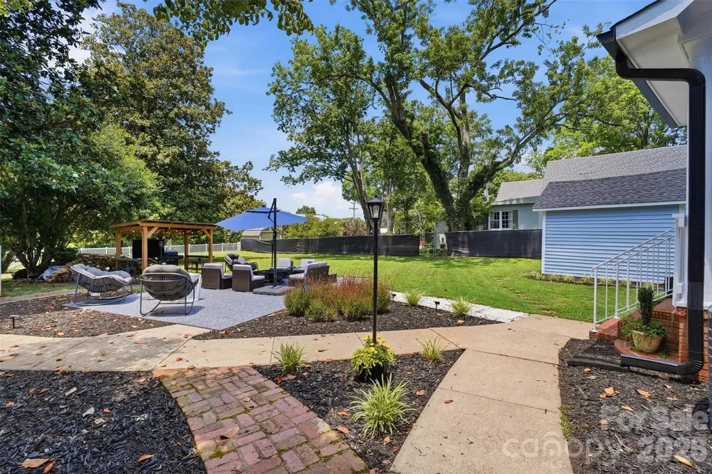 500 N Main Avenue Newton NC 28658