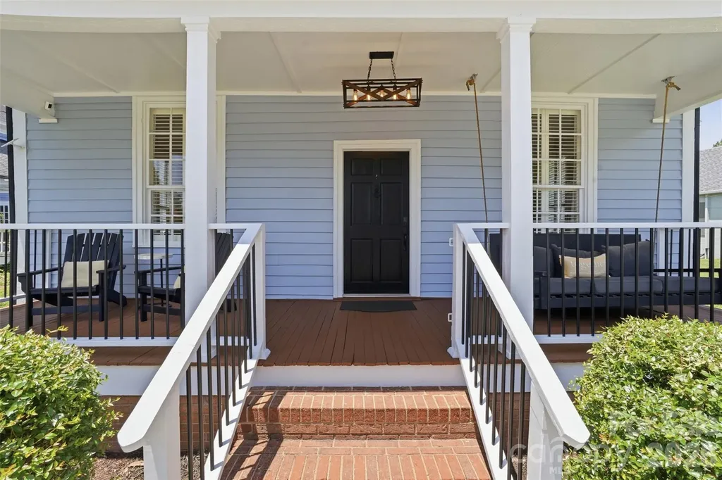500 N Main Avenue Newton NC 28658