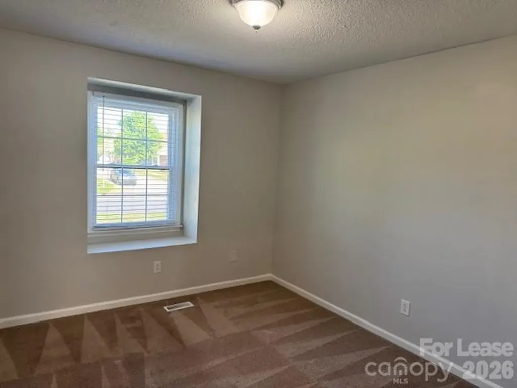 1340 12th Street NE Hickory NC 28601