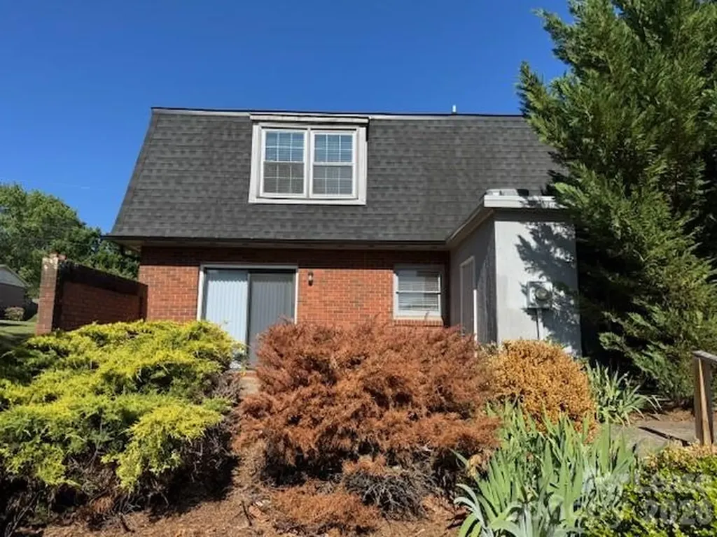 1340 12th Street NE Hickory NC 28601