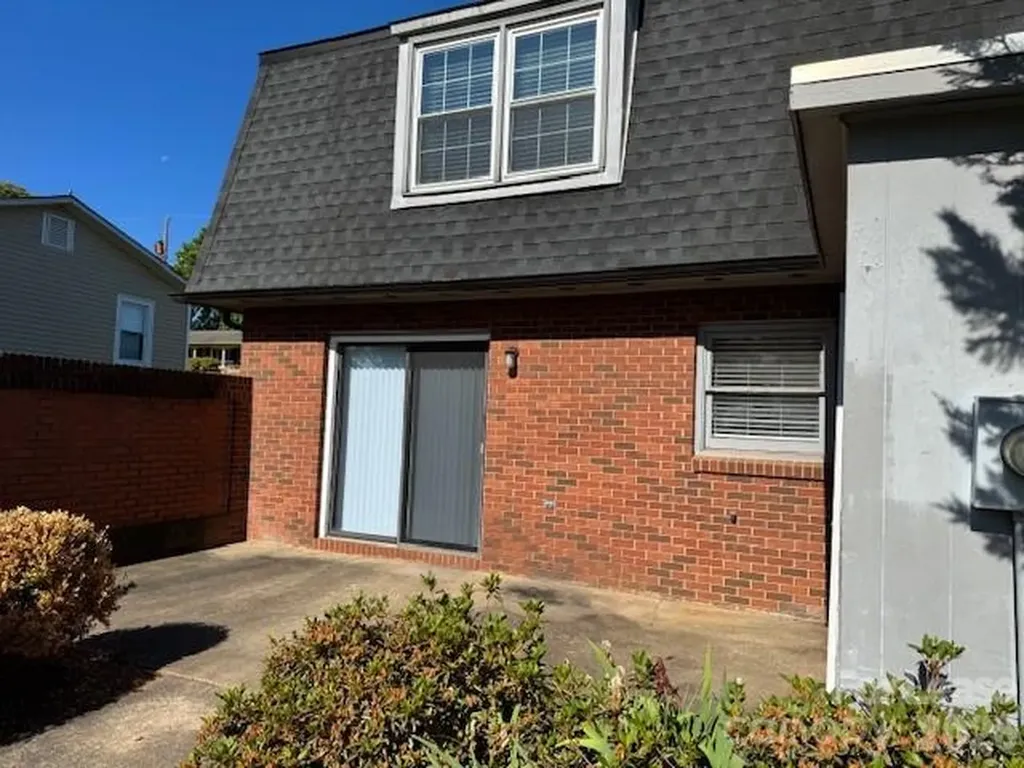 1340 12th Street NE Hickory NC 28601