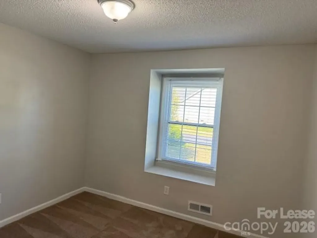 1340 12th Street NE Hickory NC 28601