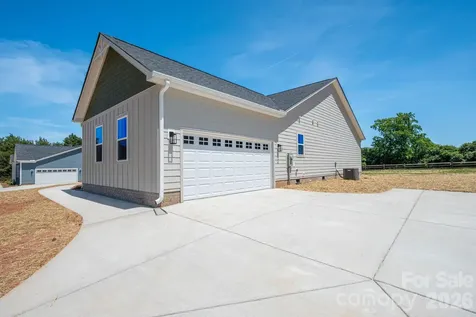 1343 Zeb Haynes Road Maiden NC 28650
