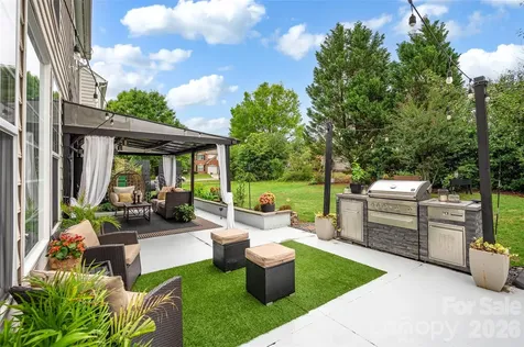 2012 Arbor Vista Drive Charlotte NC 28262