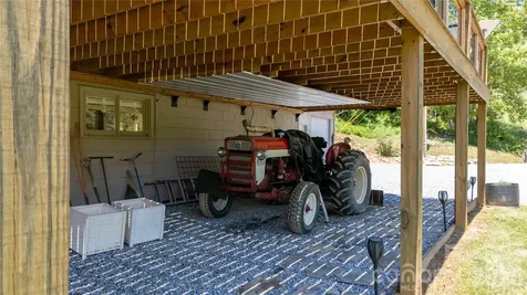 93 Franklin Crest Road Spruce Pine NC 28777