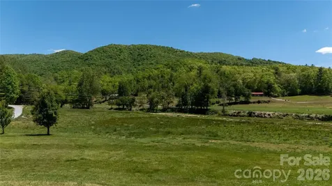 93 Franklin Crest Road Spruce Pine NC 28777