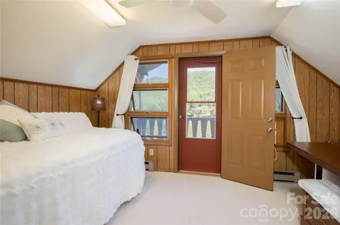93 Franklin Crest Road Spruce Pine NC 28777