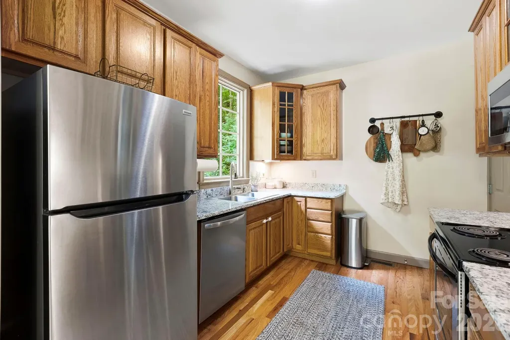 576 Mattie Marion Road Waynesville NC 28785