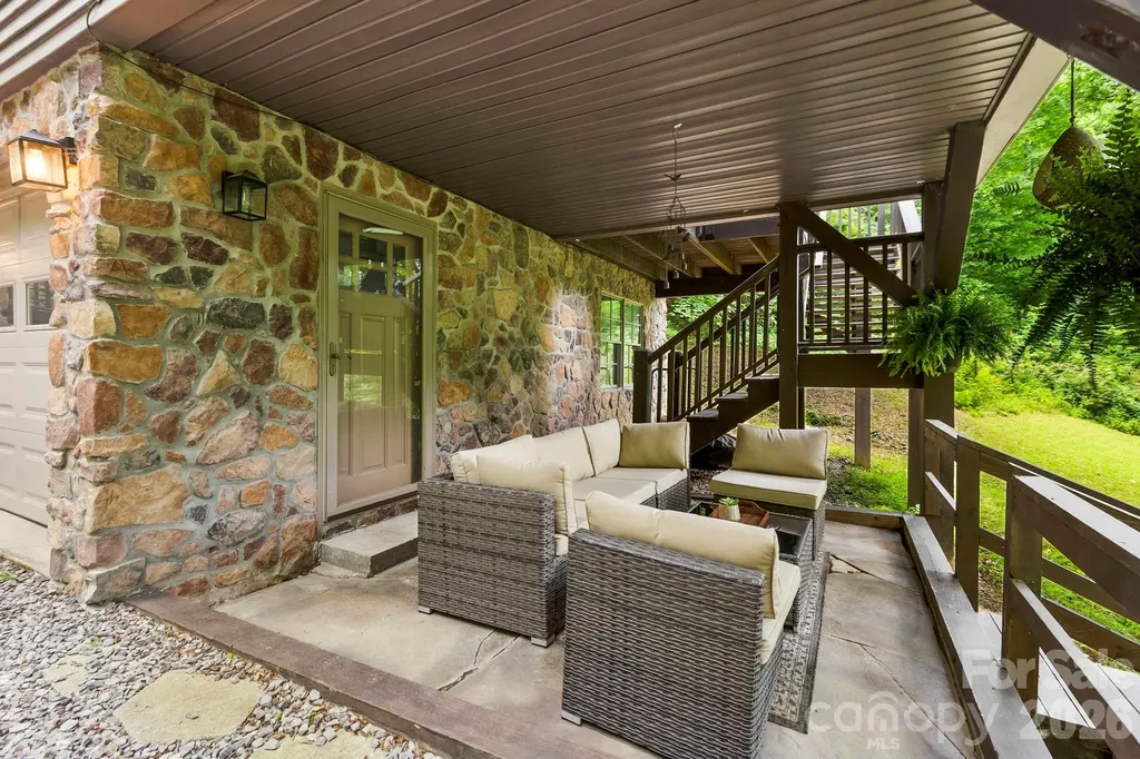 576 Mattie Marion Road Waynesville NC 28785