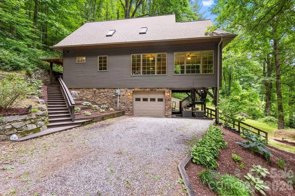 576 Mattie Marion Road Waynesville NC 28785