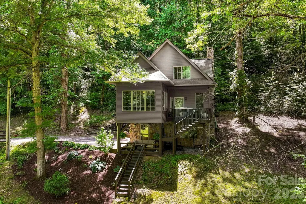 576 Mattie Marion Road Waynesville NC 28785