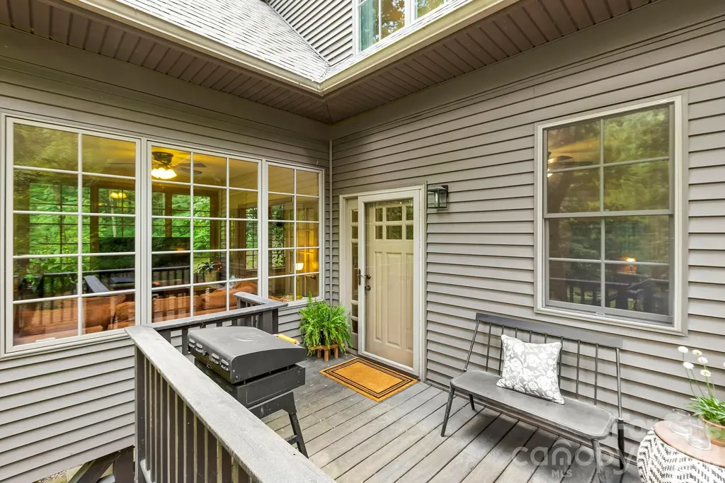 576 Mattie Marion Road Waynesville NC 28785