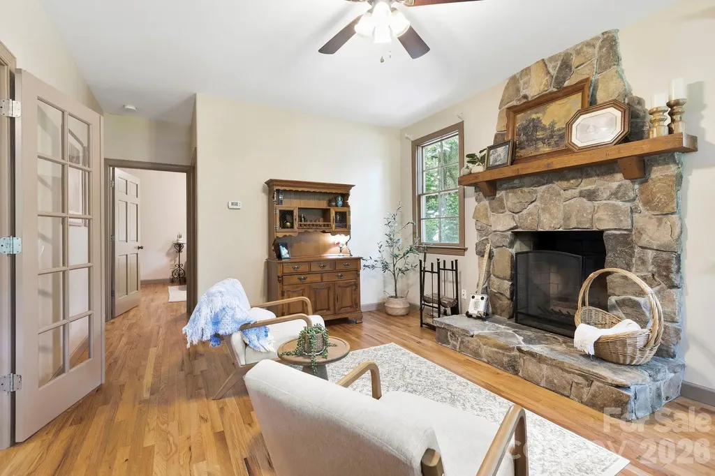 576 Mattie Marion Road Waynesville NC 28785