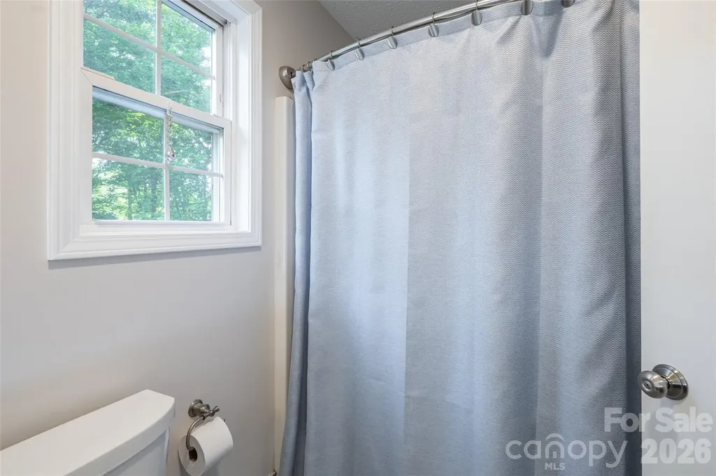8 Coffey Place Asheville NC 28806