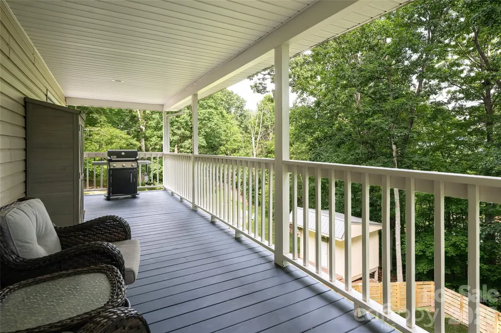 8 Coffey Place Asheville NC 28806