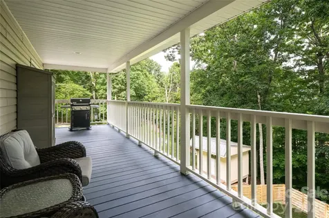 8 Coffey Place Asheville NC 28806
