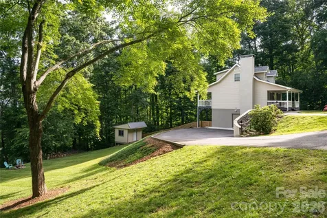 8 Coffey Place Asheville NC 28806