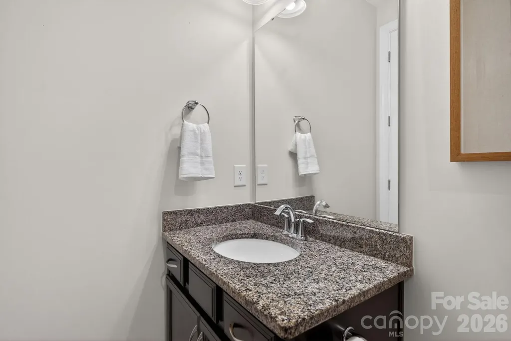 5539 Cheerful Lane Charlotte NC 28215