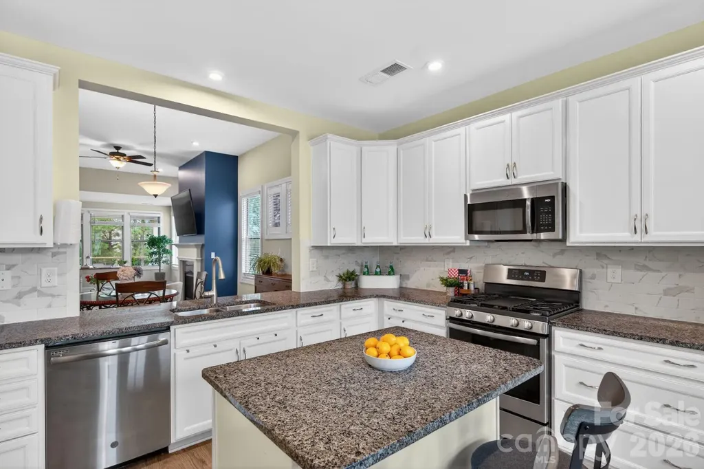 5539 Cheerful Lane Charlotte NC 28215