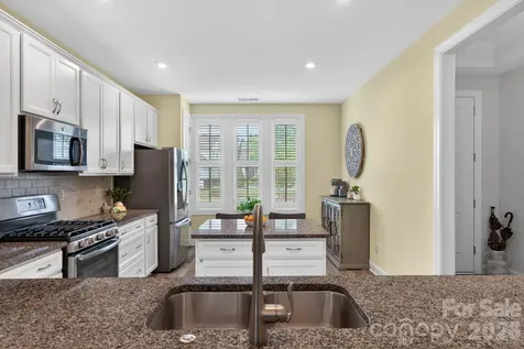5539 Cheerful Lane Charlotte NC 28215