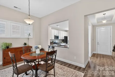 5539 Cheerful Lane Charlotte NC 28215