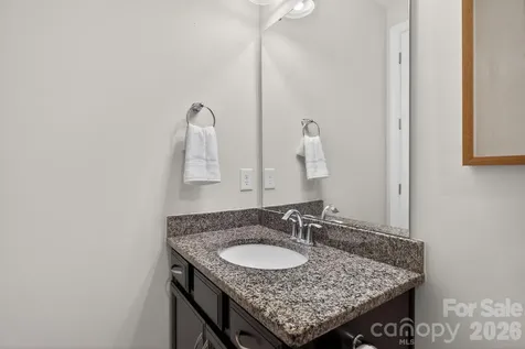 5539 Cheerful Lane Charlotte NC 28215