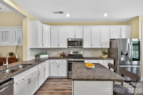 5539 Cheerful Lane Charlotte NC 28215