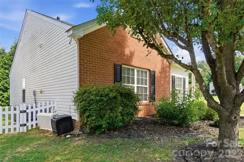 1912 Beckwith Lane Waxhaw NC 28173