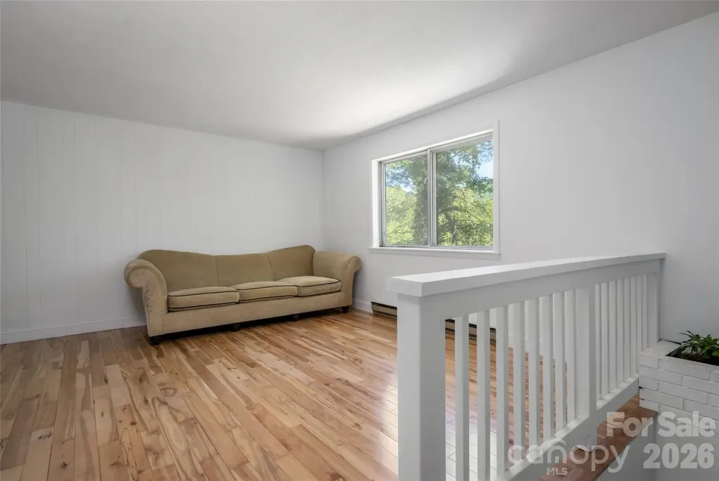 1 Beaverdam Knoll Road Asheville NC 28804