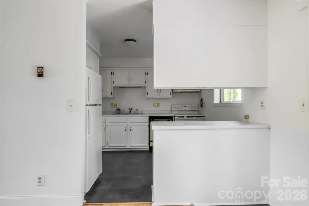 1 Beaverdam Knoll Road Asheville NC 28804