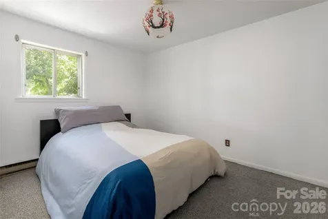 1 Beaverdam Knoll Road Asheville NC 28804