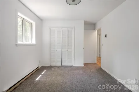 1 Beaverdam Knoll Road Asheville NC 28804