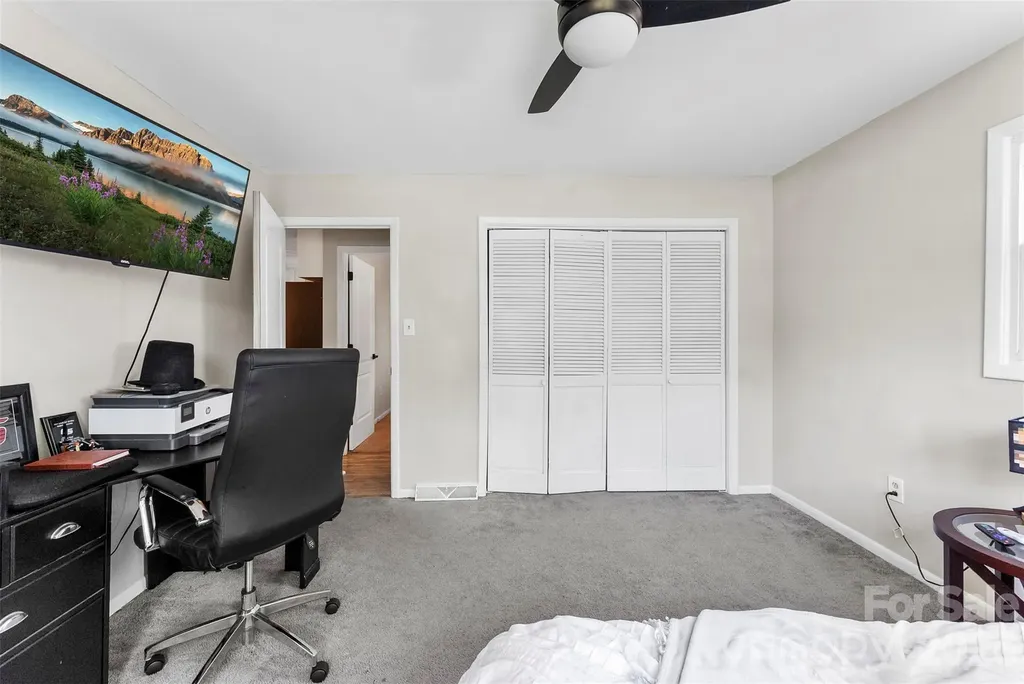 8519 E Franklin Street Mount Pleasant NC 28124