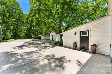 8519 E Franklin Street Mount Pleasant NC 28124