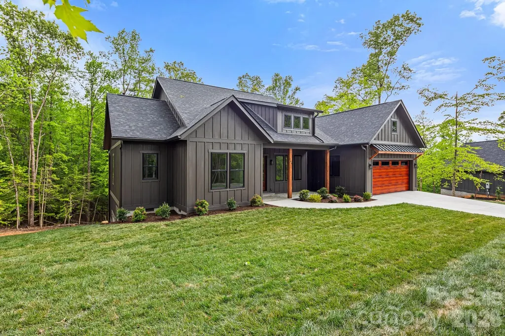 164 Reserve Way Hendersonville NC 28792