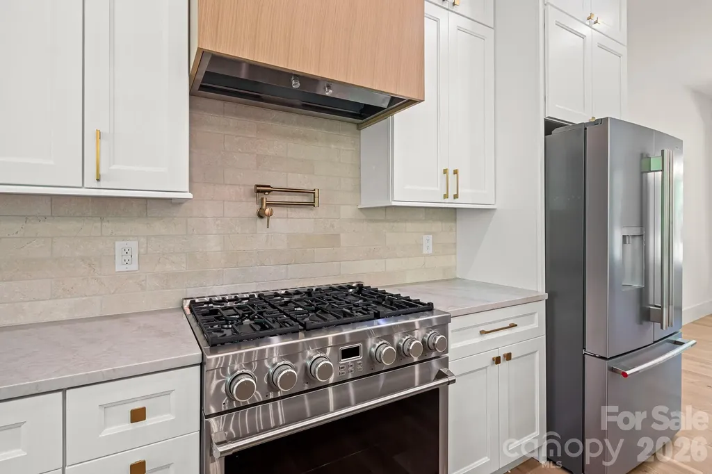 164 Reserve Way Hendersonville NC 28792