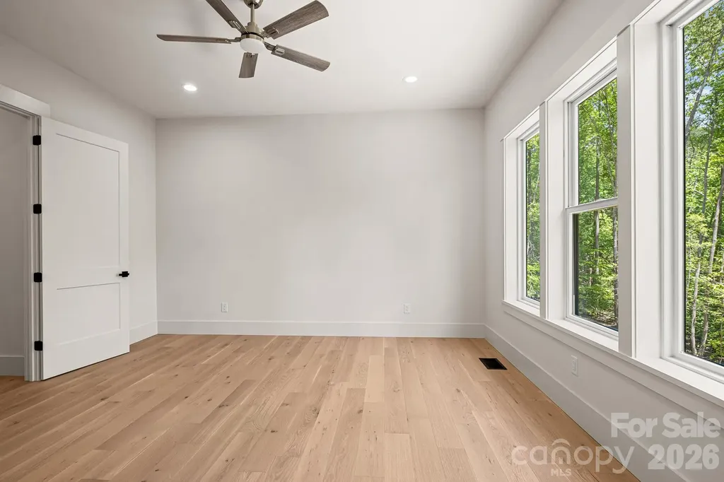 164 Reserve Way Hendersonville NC 28792