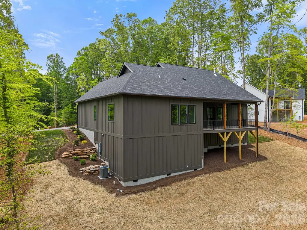 164 Reserve Way Hendersonville NC 28792