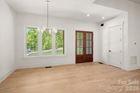 164 Reserve Way Hendersonville NC 28792